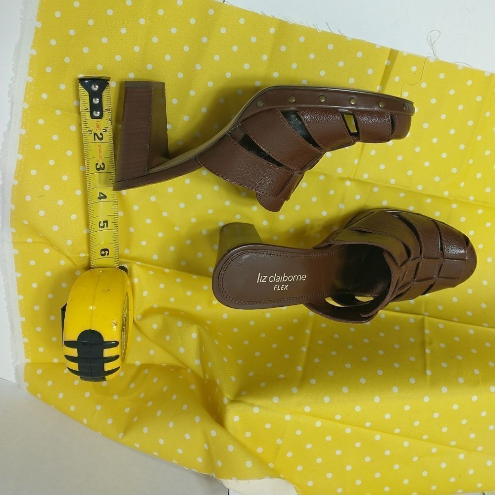 Stylish  Liz Clairborne Flex Brown "Carla" Leather Slides  Size 6.5M - Picture 9 of 9